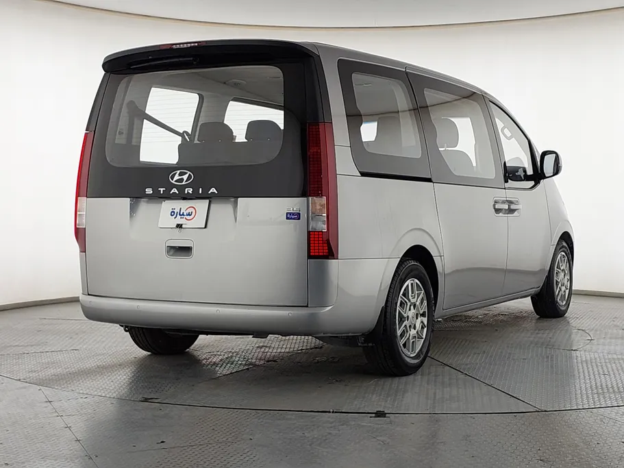 2024 Hyundai Staria Smart 9 ST 