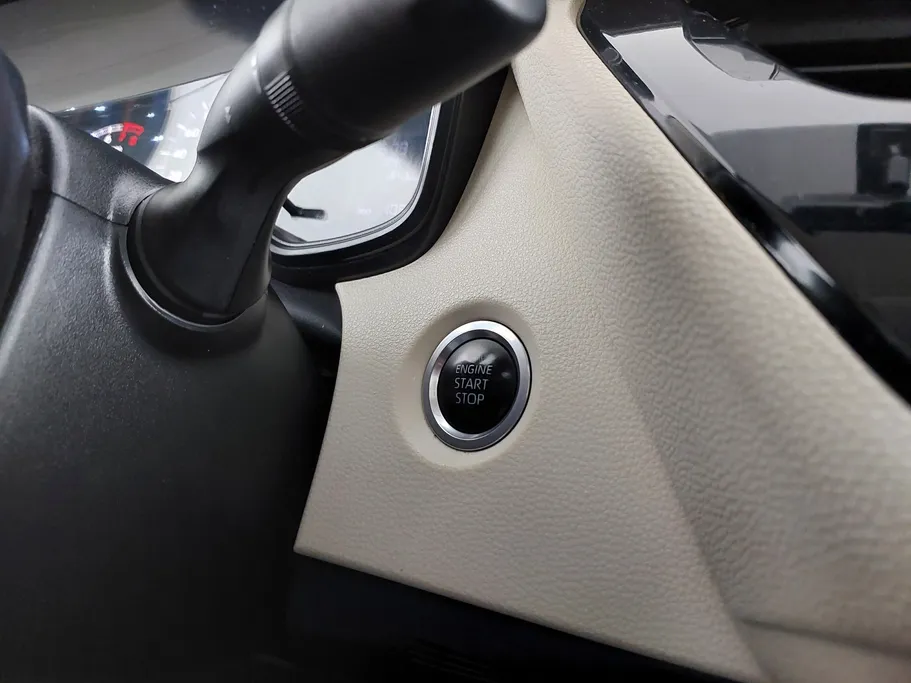 2024 Toyota Corolla XLI Executive Moonroof 