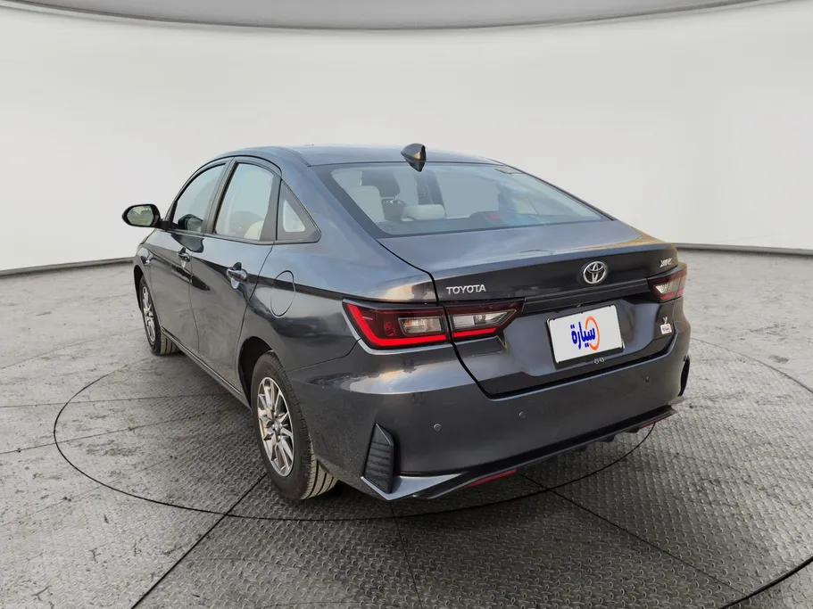 2023 Toyota Yaris  Y 
