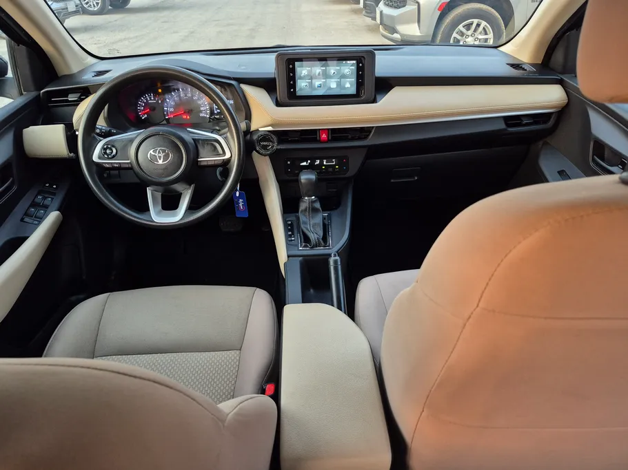 2023 Toyota Yaris  Y 