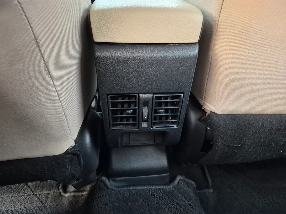 2023 Toyota Yaris  Y 
