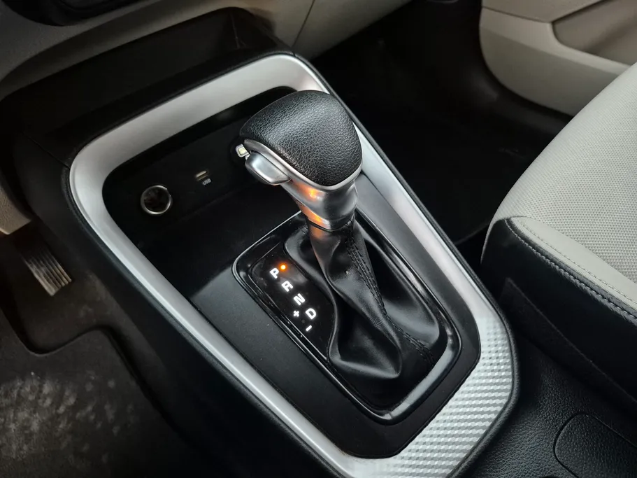 2023 Kia SONET GL 