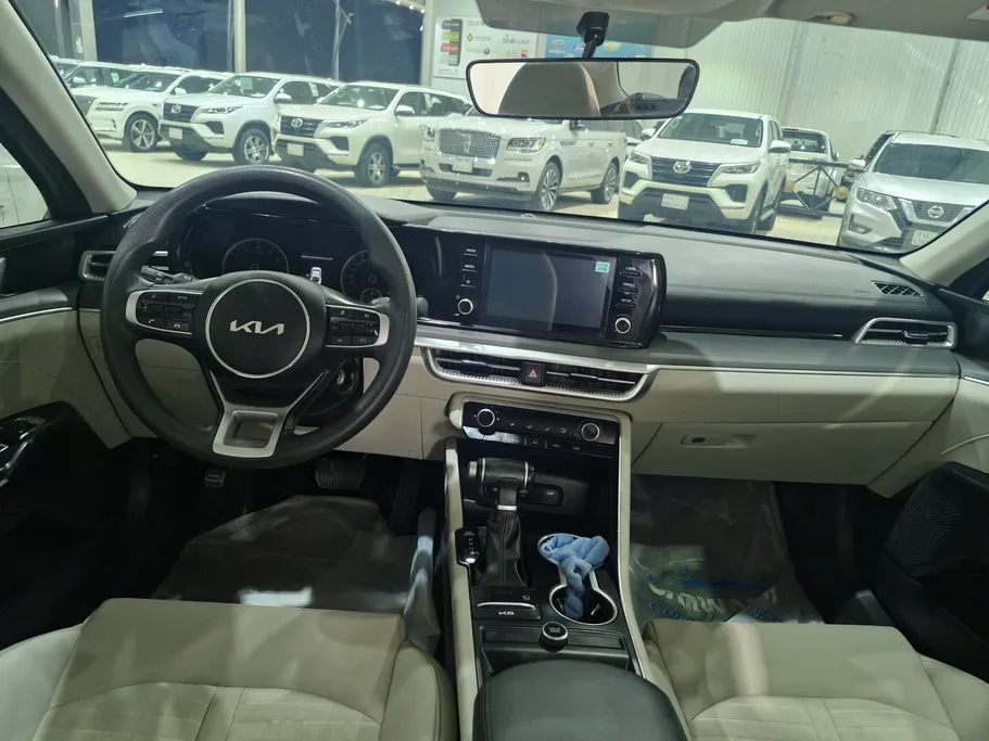 2023 Kia K5 LX 