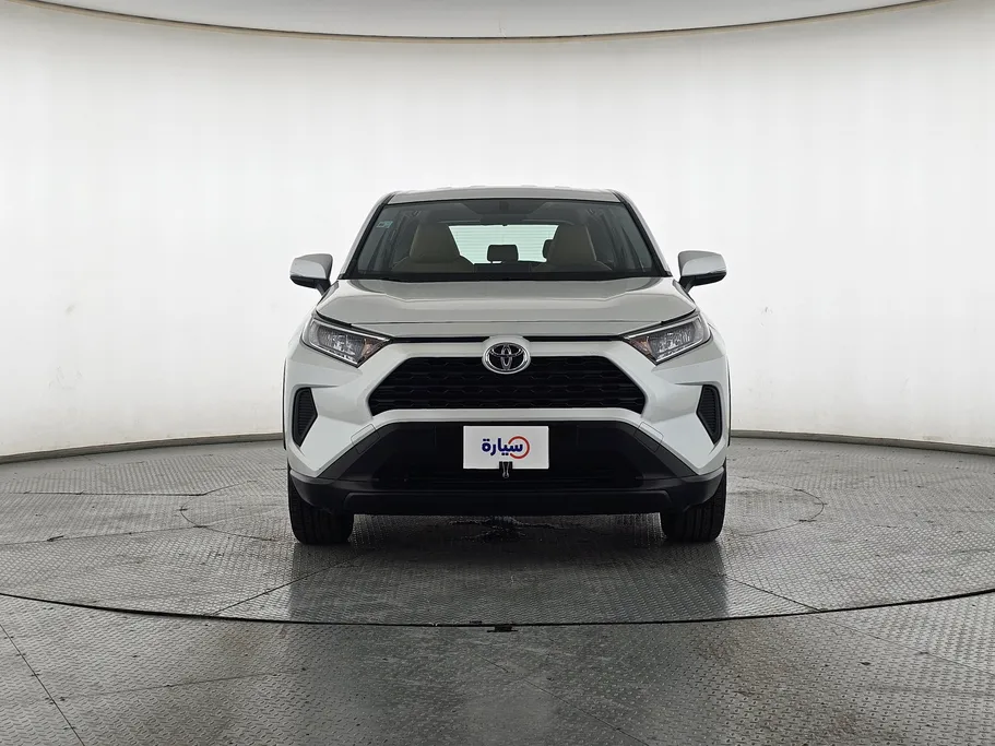 2023 تويوتا RAV4 LE 