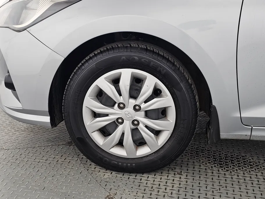 2023 Hyundai Accent Smart 
