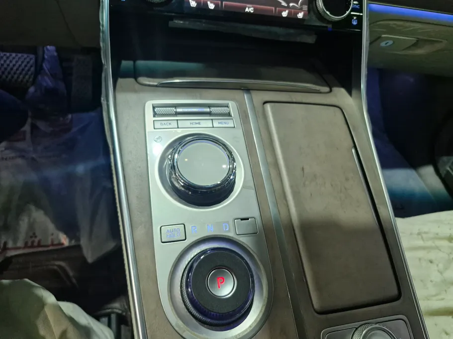 جينيسيس GV80 Prestige 2024 