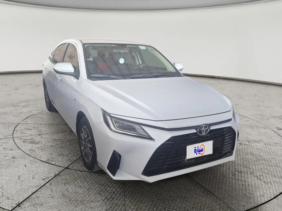 2024 Toyota Yaris  Y 