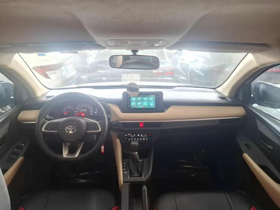 2024 Toyota Yaris  Y 