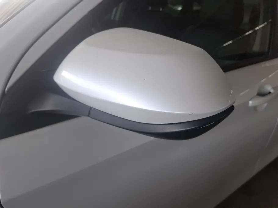 2024 Toyota Yaris  Y 