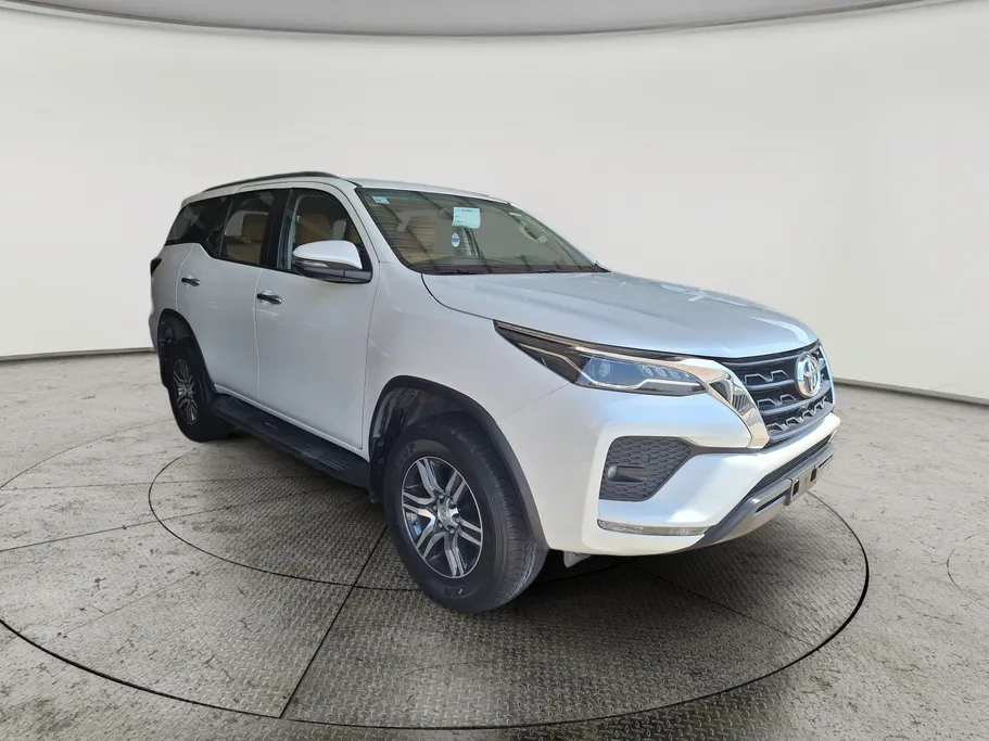 2023 Toyota Fortuner VX 