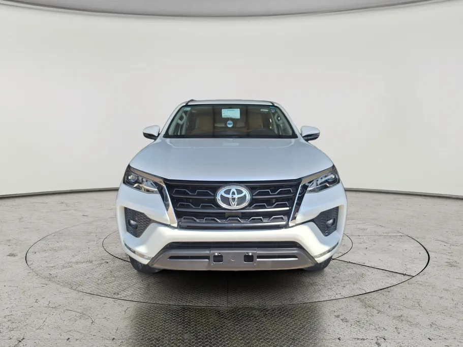 2023 Toyota Fortuner VX 