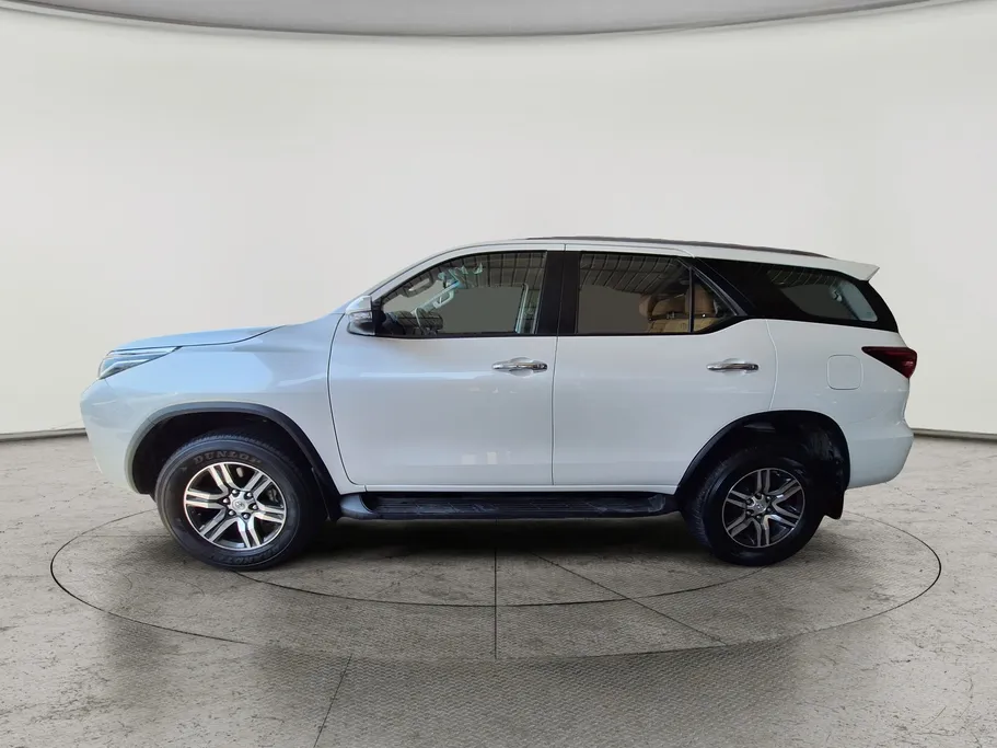 2023 Toyota Fortuner VX 