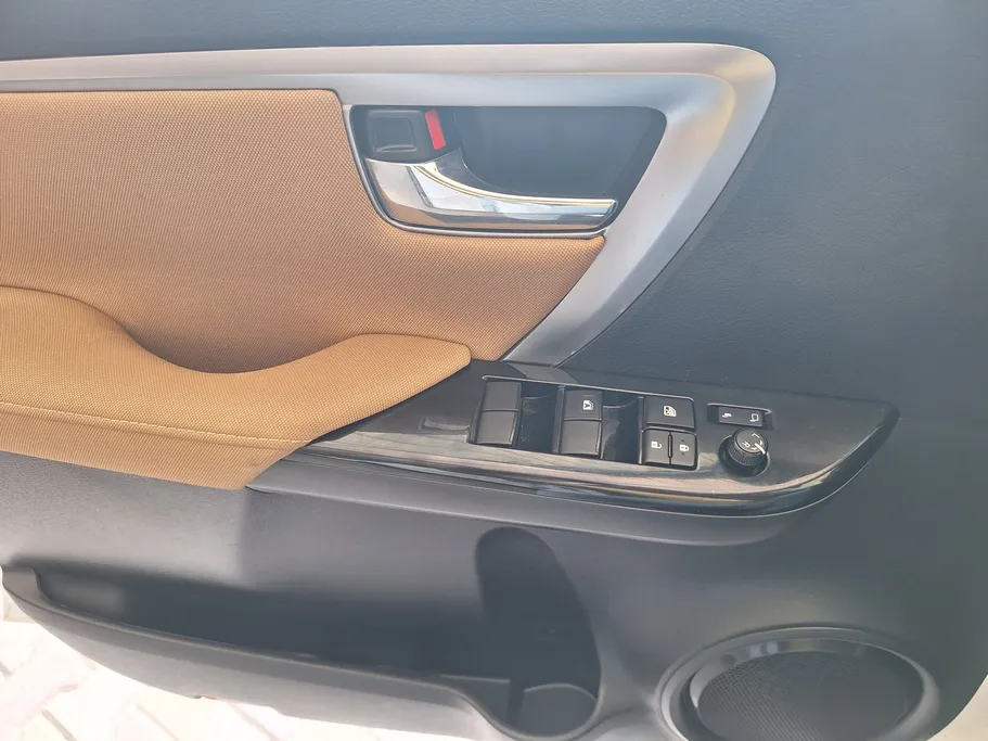 2023 Toyota Fortuner VX 
