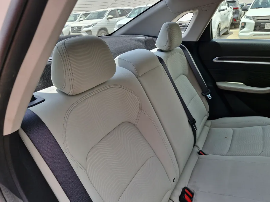 جيلي امجراند GS 2024 