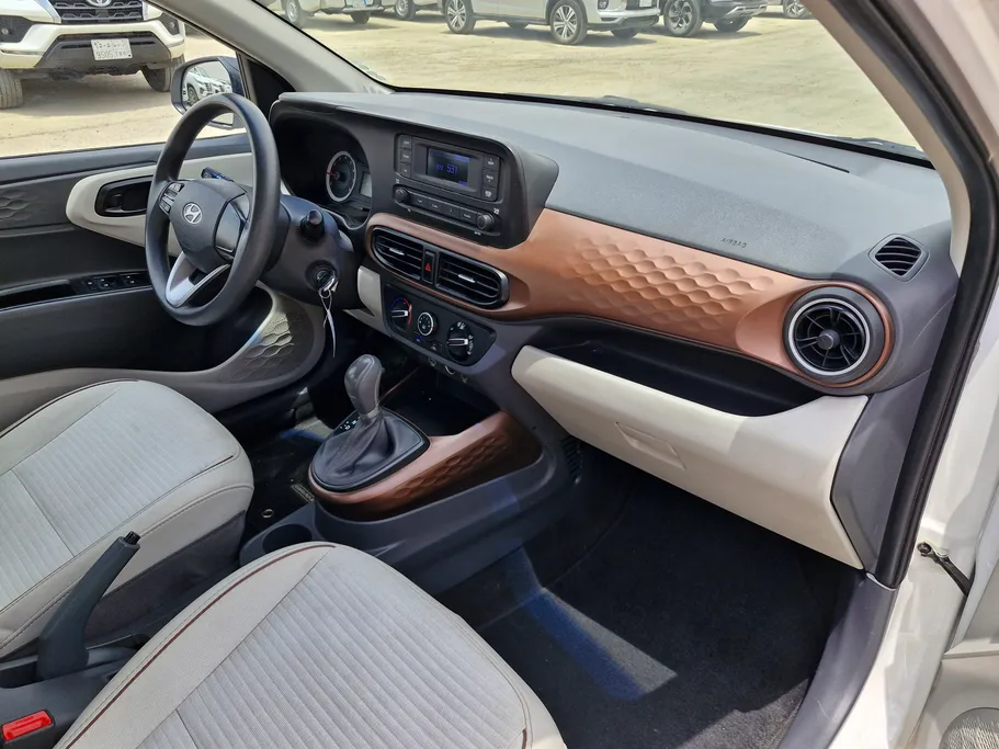 هيونداي Grand i10 فلييت 2024 