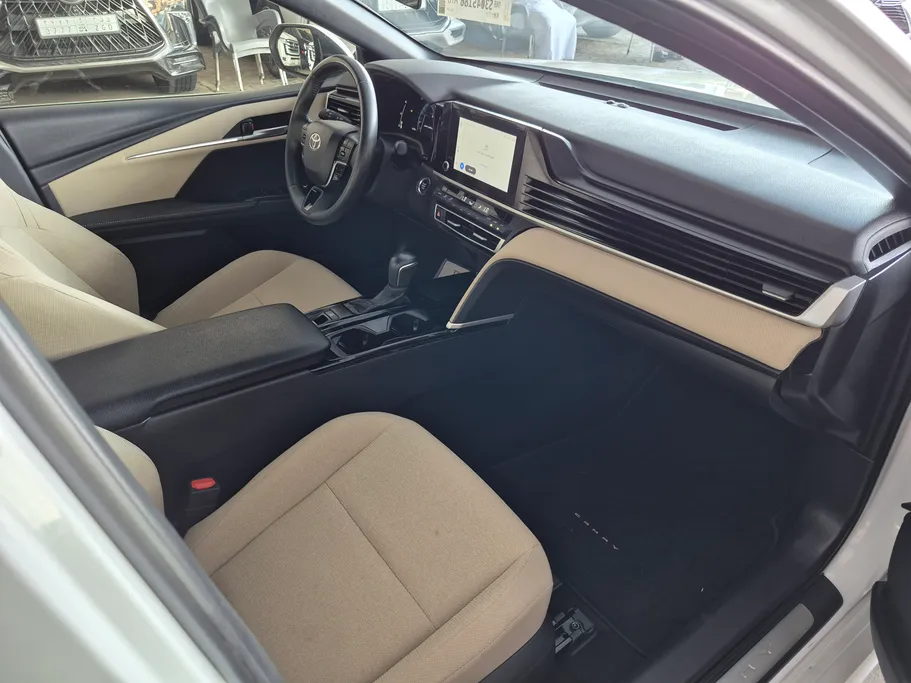 2025 Toyota Camry  LE 