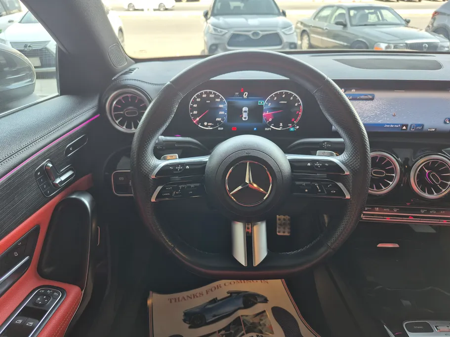 2025 Mercedes CLA 200 