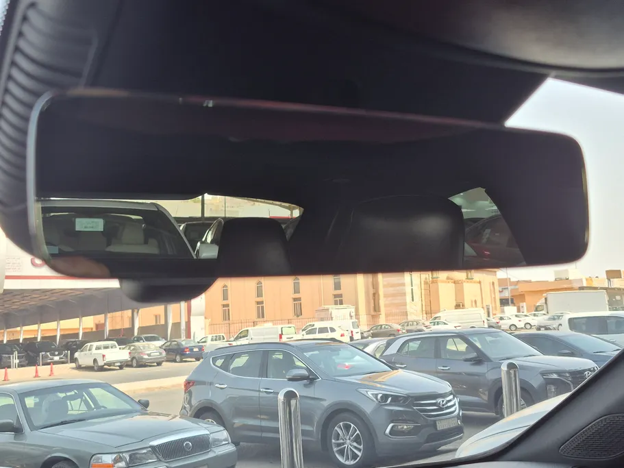 2025 Mercedes CLA 200 