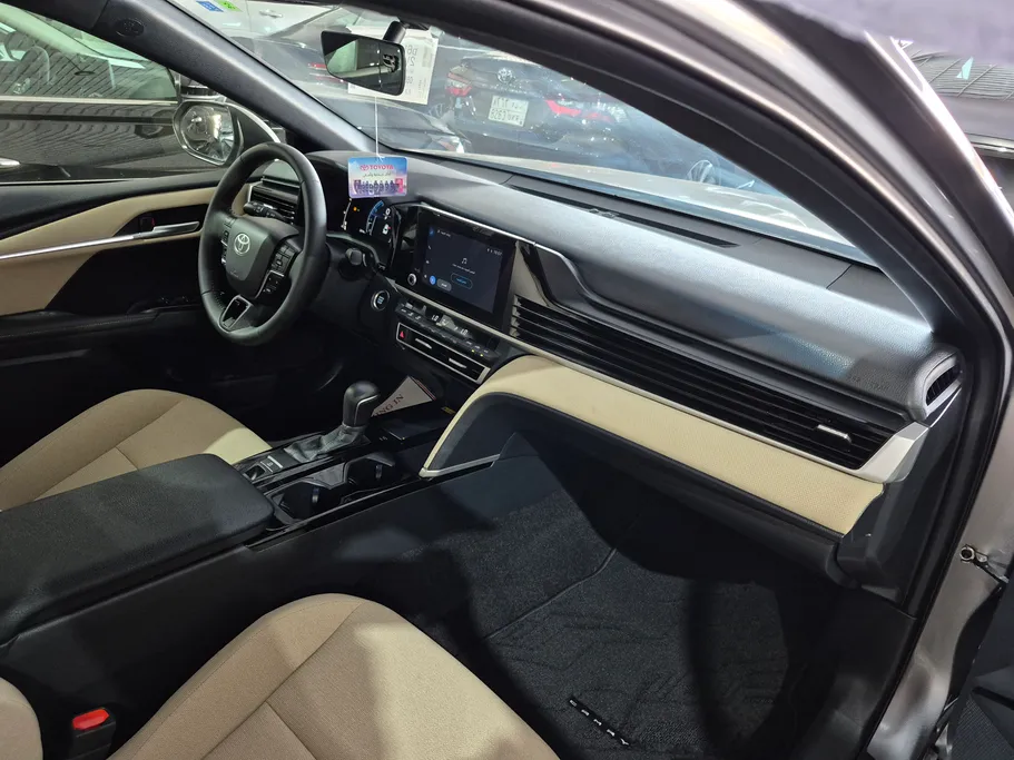 2025 Toyota Camry  LE 