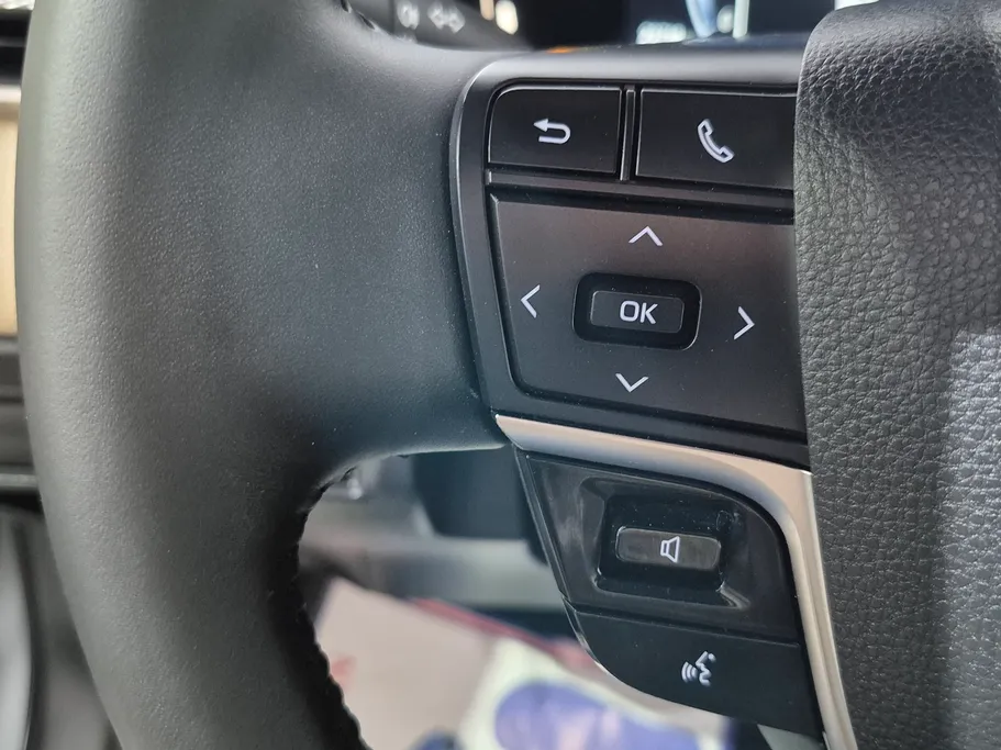 2025 Toyota Camry  LE 