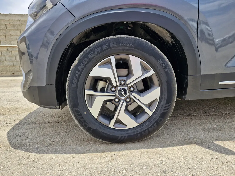 2023 Kia SONET GL 