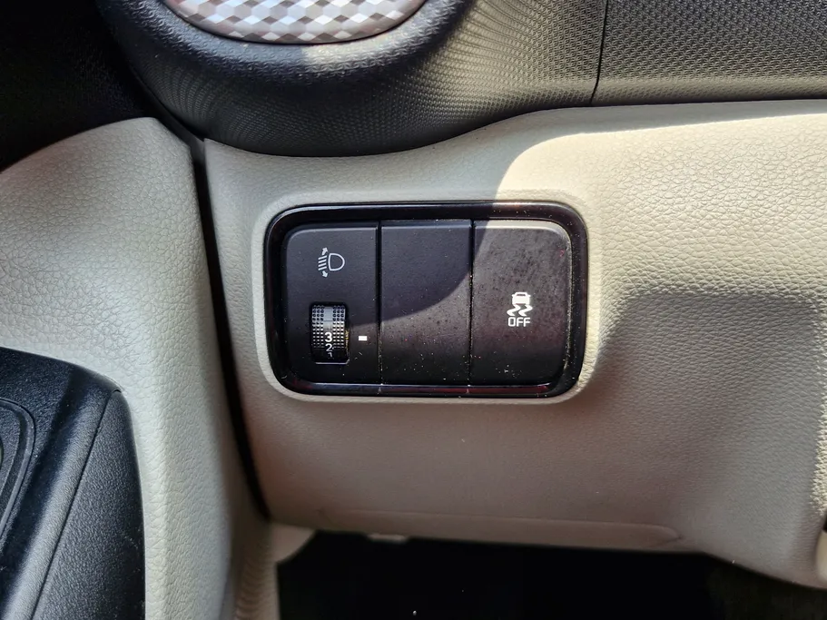 2023 Kia SONET GL 