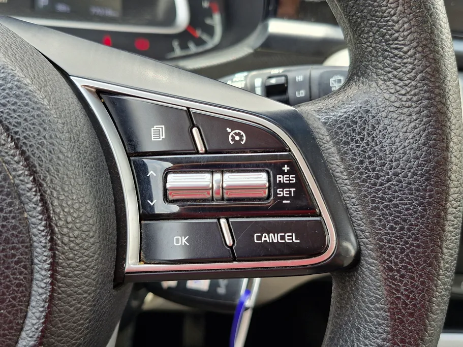 2023 Kia SONET GL 