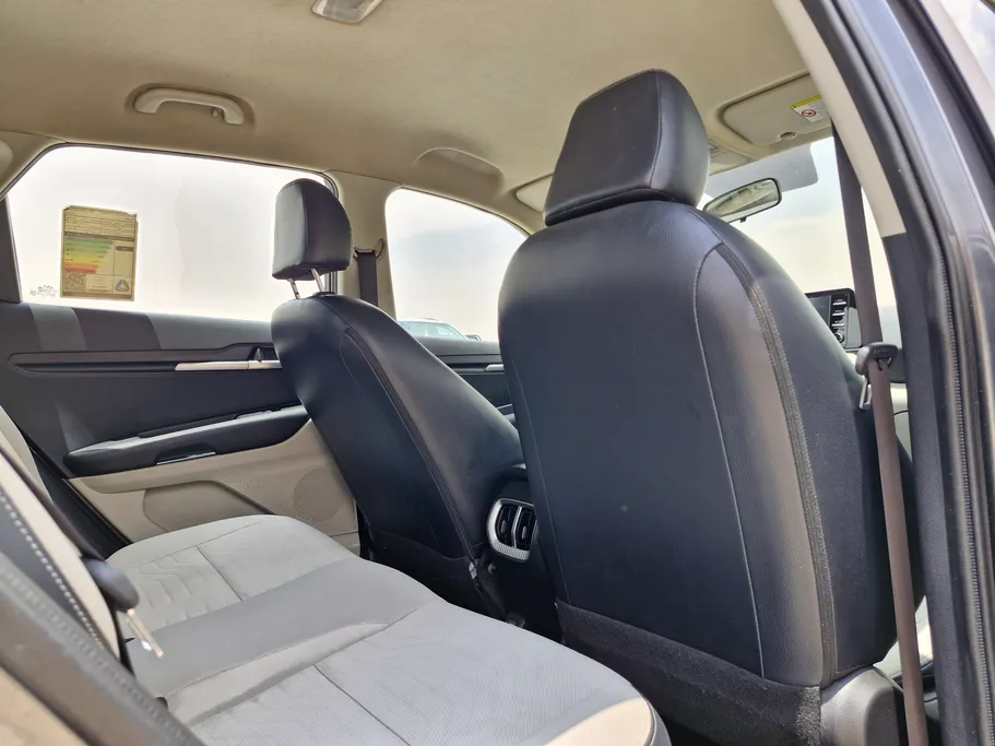 2023 Kia SONET GL 