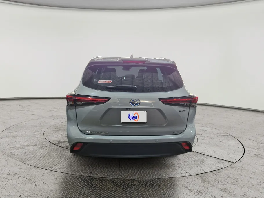 2023 Toyota Highlander GLE 
