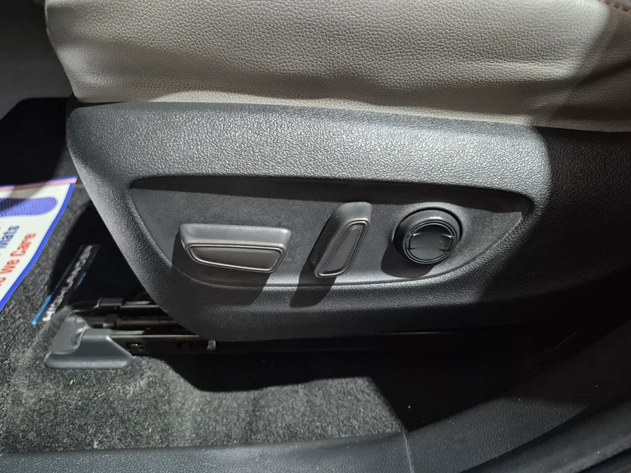 2023 Toyota Highlander GLE 