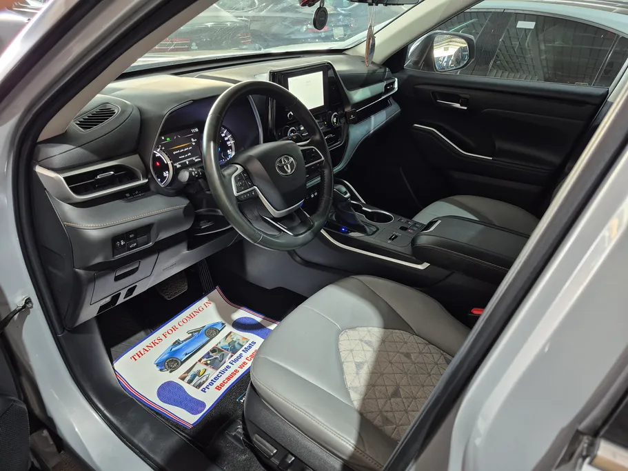 2023 Toyota Highlander GLE 
