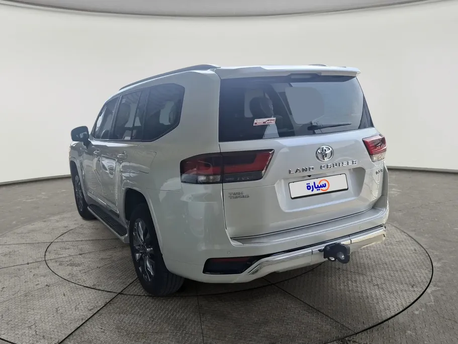 2024 Toyota Land Cruiser GXR3 