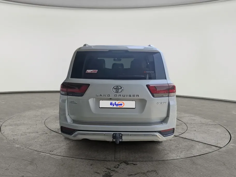 2024 Toyota Land Cruiser GXR3 