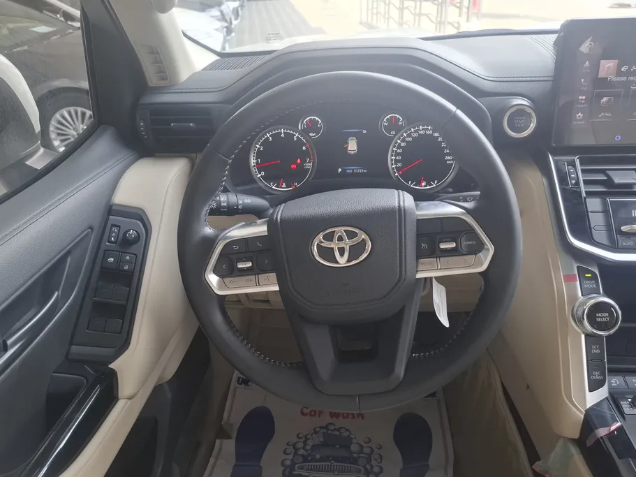 2024 Toyota Land Cruiser GXR3 