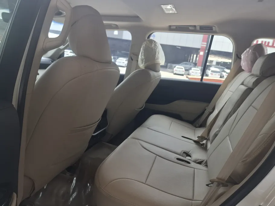 2024 Toyota Land Cruiser GXR3 