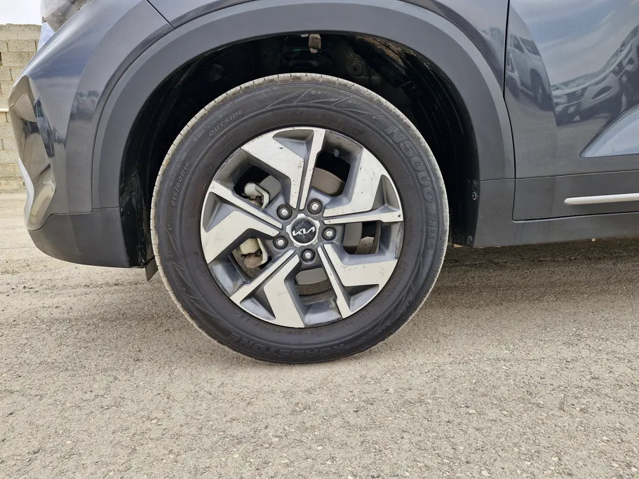 2023 Kia SONET GL 