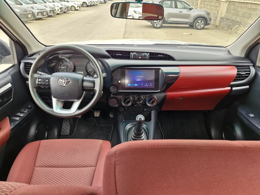 2024 Toyota Hilux GL 
