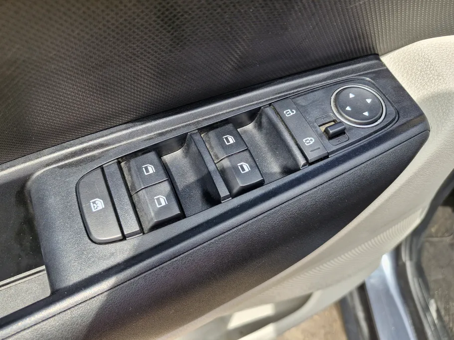 2023 Kia SONET GL 
