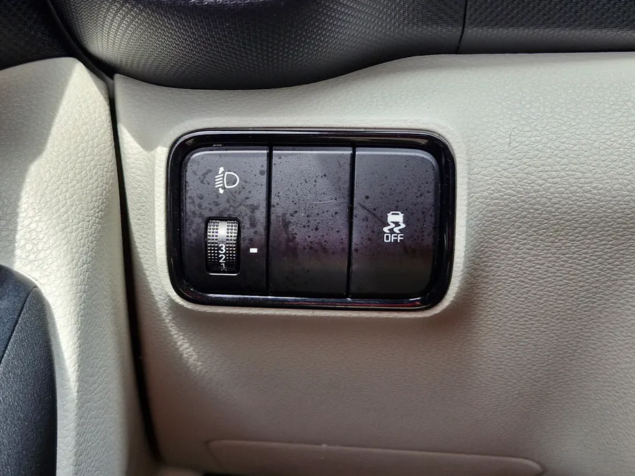 2023 Kia SONET GL 