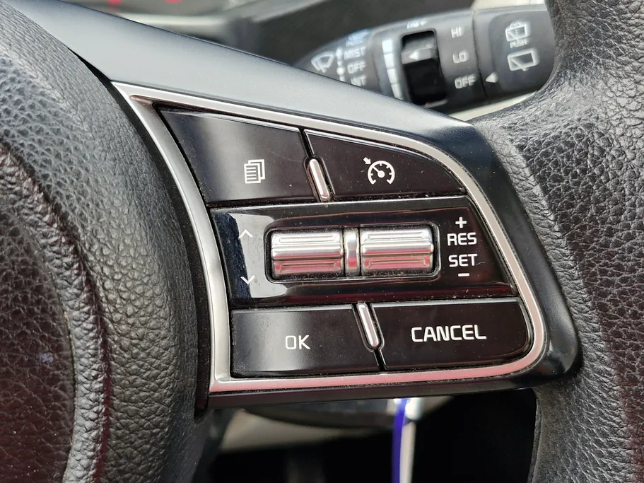 2023 Kia SONET GL 