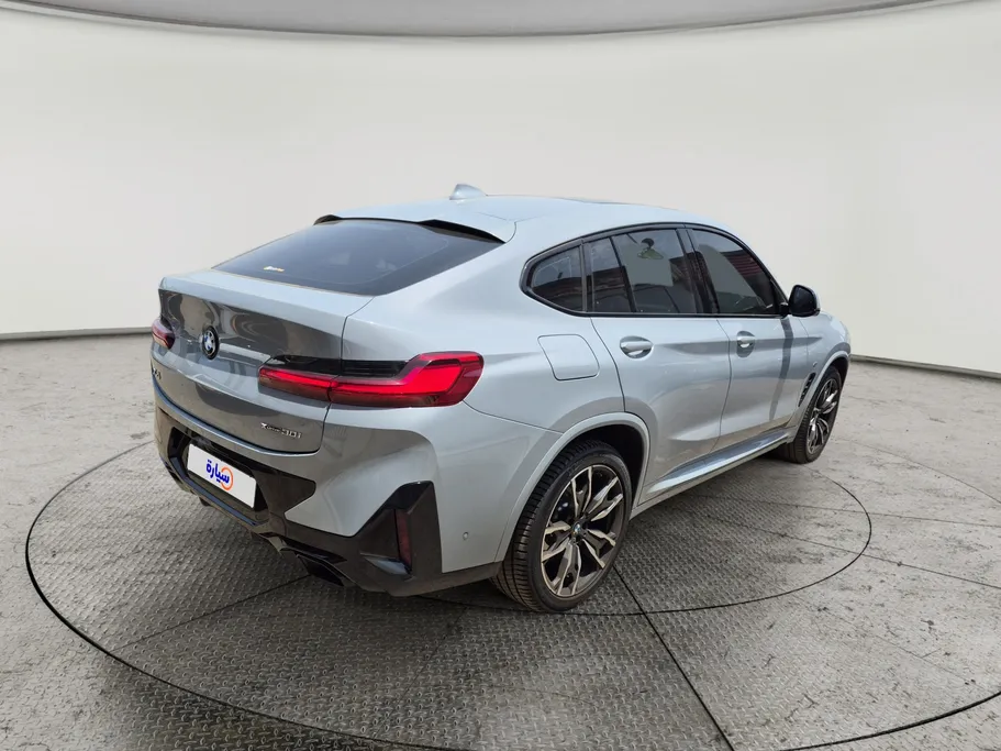 2023 BMW X Series 4 xDrive 30i 