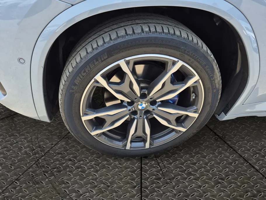 2023 BMW X Series 4 xDrive 30i 
