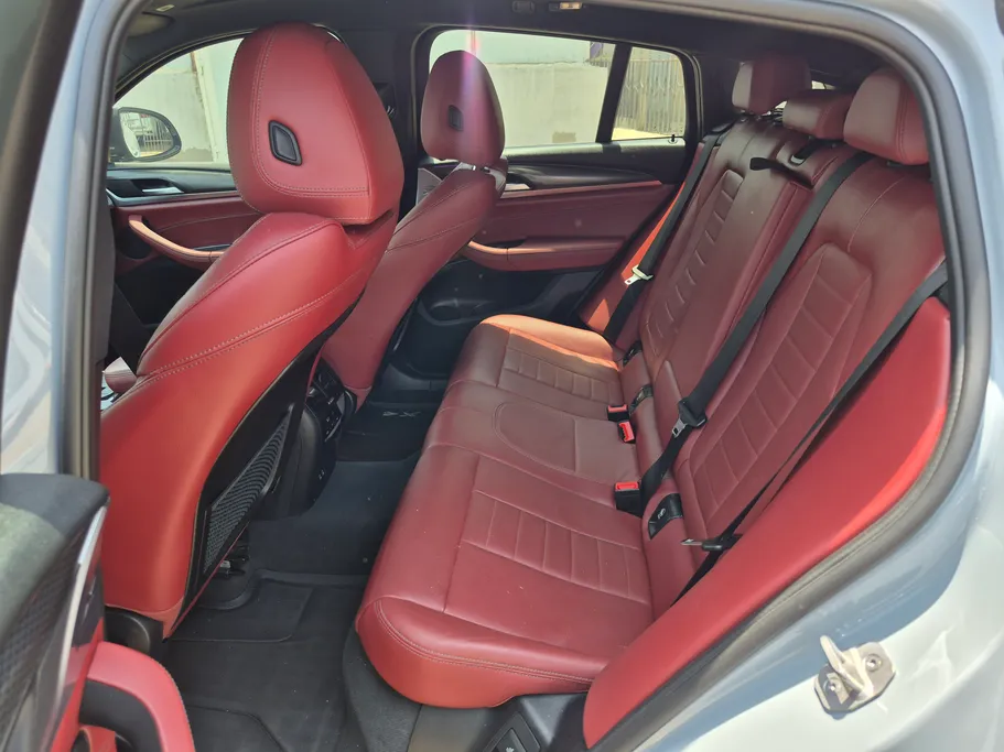 2023 BMW X Series 4 xDrive 30i 