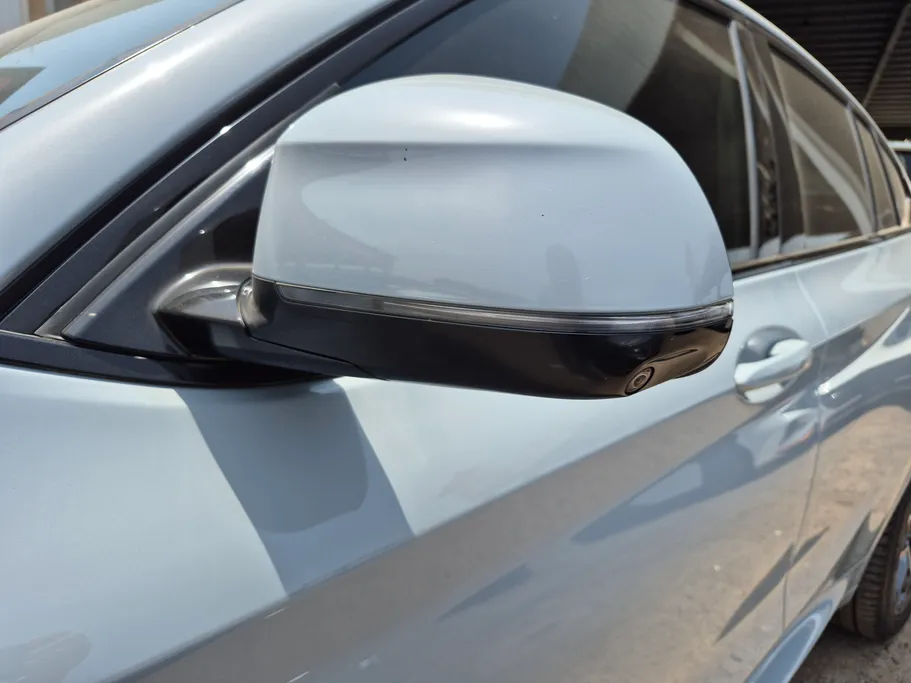 2023 BMW X Series 4 xDrive 30i 