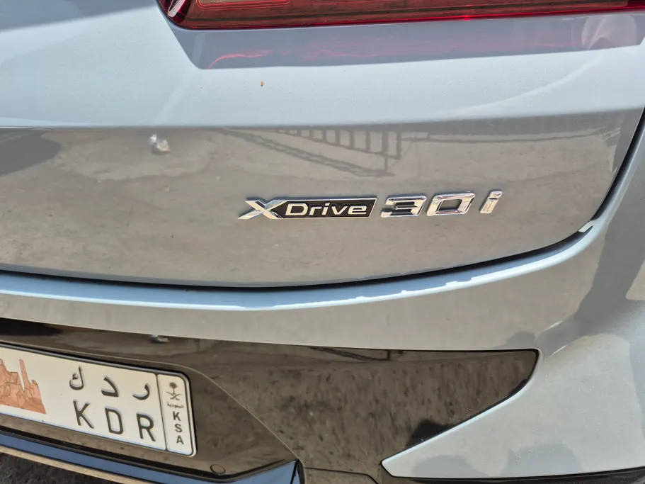 2023 BMW X Series 4 xDrive 30i 