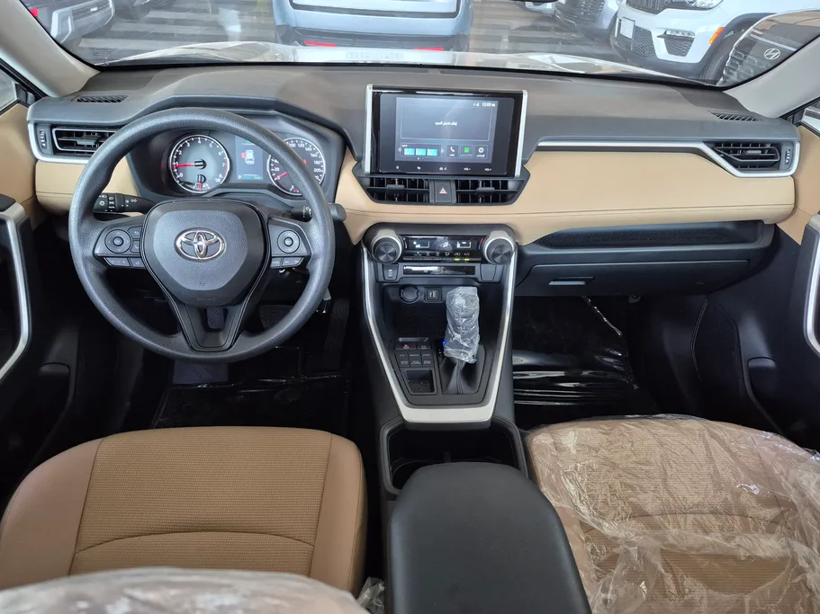 2025 Toyota RAV4 LE 