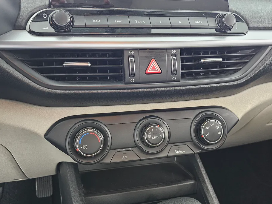 2023 Kia Cerato L 