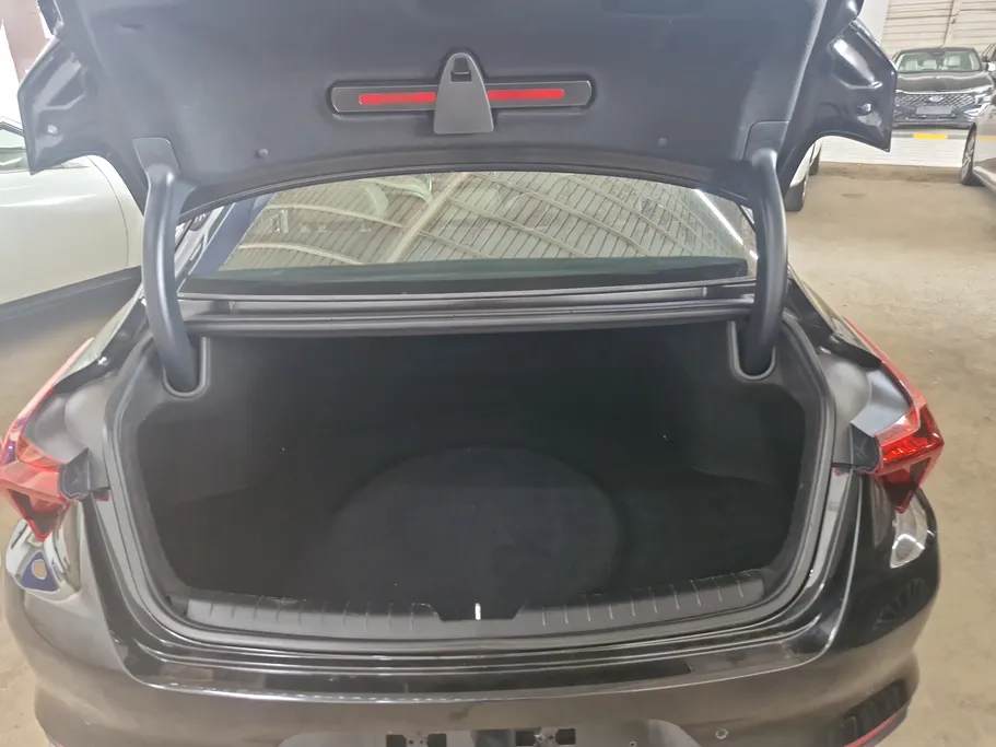 كيا K8 LX 2022 
