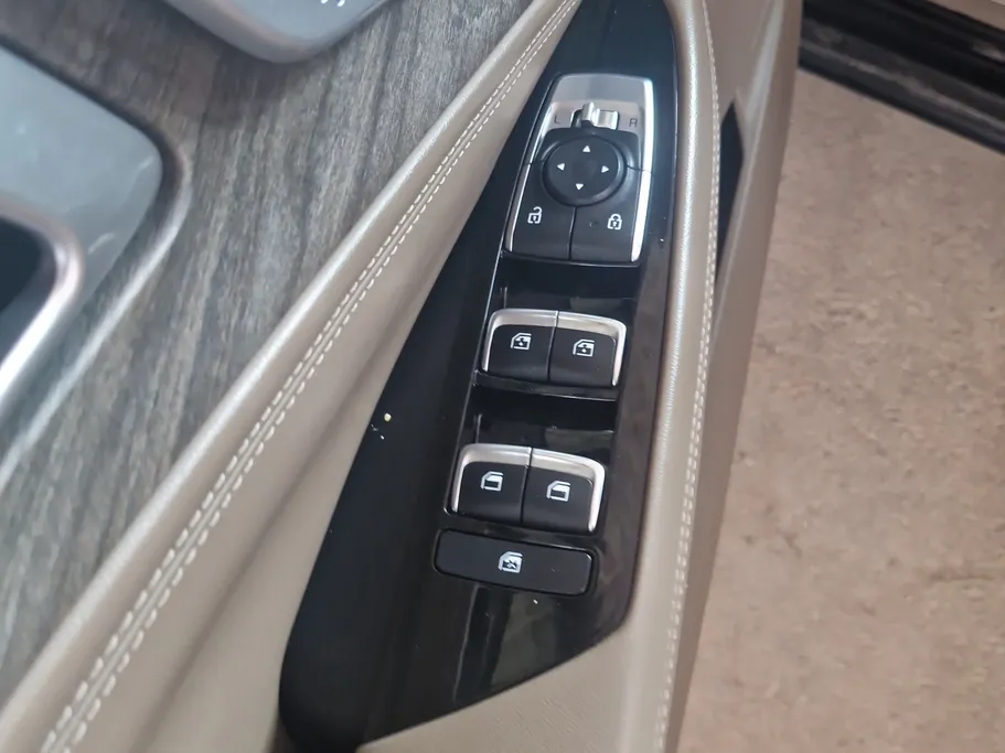 كيا K8 LX 2022 