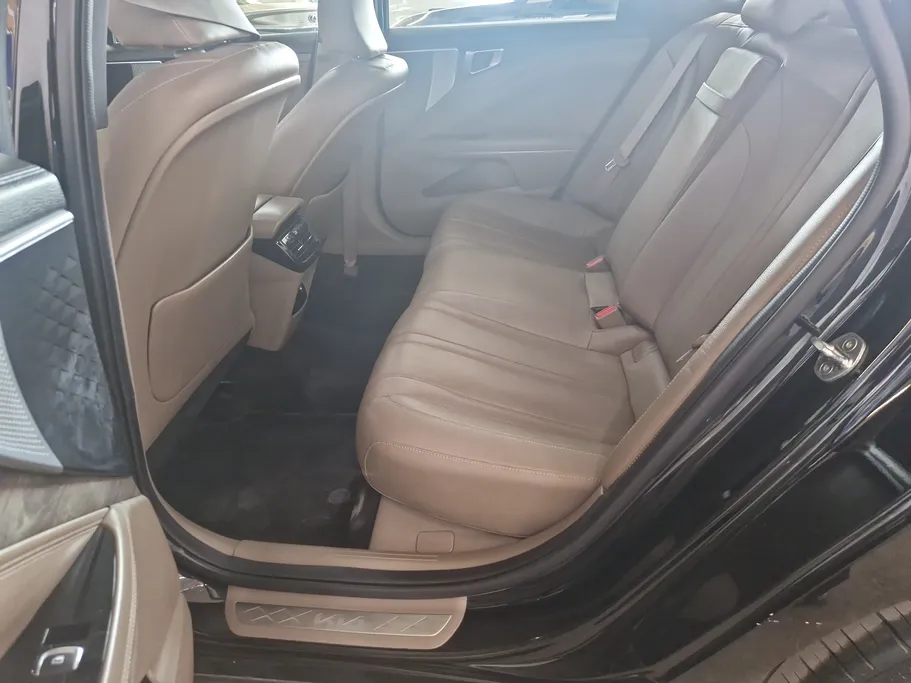 كيا K8 LX 2022 